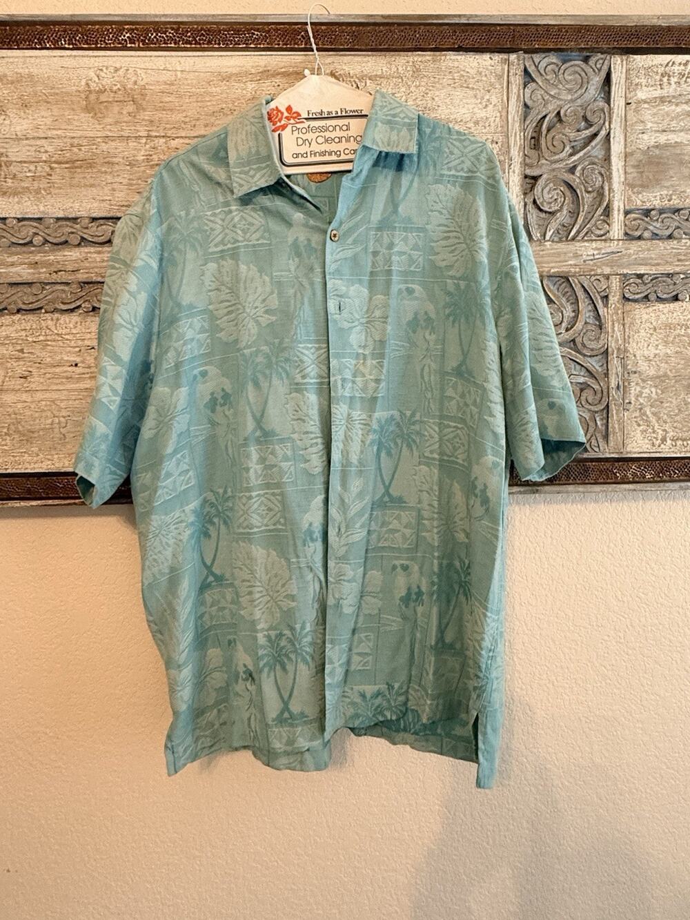 Carribean Men's Short Sleeved Hawaiian Shirt Size L Blue Palm Trees